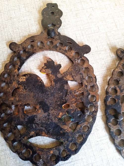 2 x Cast Iron trivots/pot stands