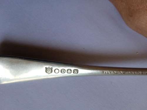 Nevada silver small cake lifter