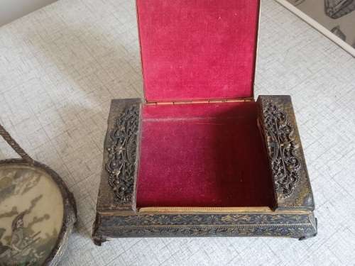 Antique jewellery box and manicure set(incomplete)
