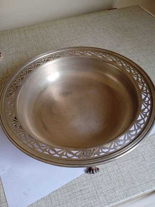 Silver plated footed fruit bowl with lattice edge