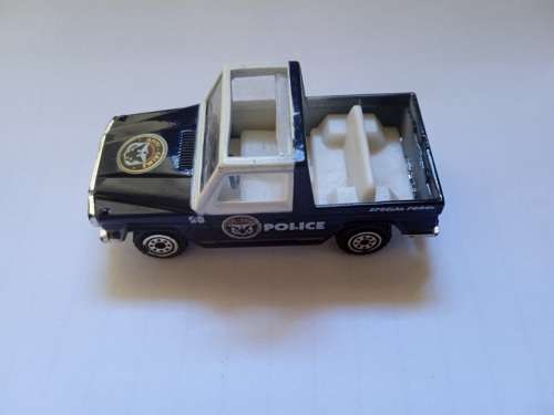 Realtoy Mercedes G-Wagon 1/57