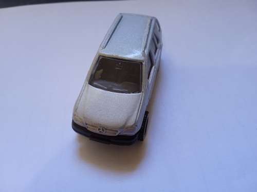 Maisto Mercedes Benz ML320