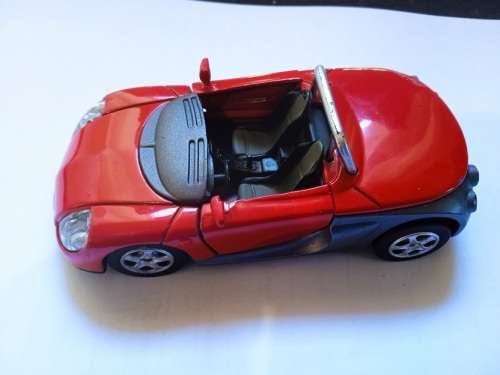 New Ray 1999 Renault sport spider 1/32
