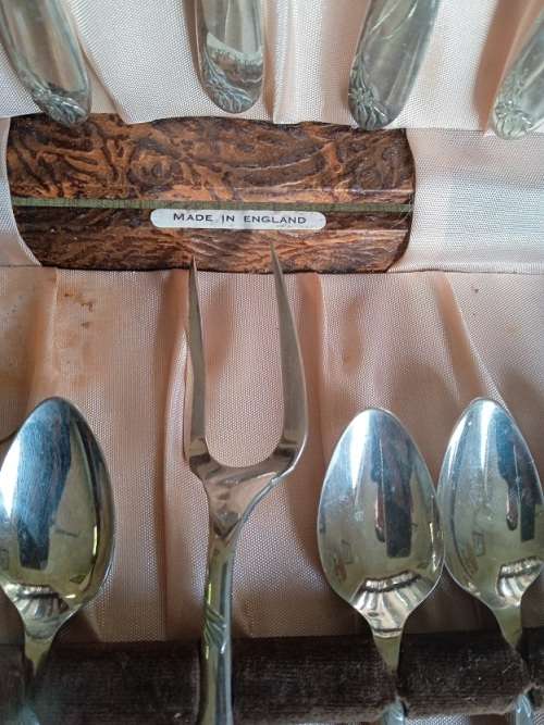Mid Century Tea and Cake cutlery, Warwick pattern Angora plate EPNS