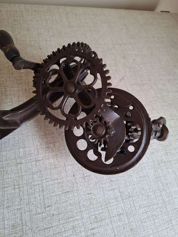Antique Peach/apple peeler late 1800s