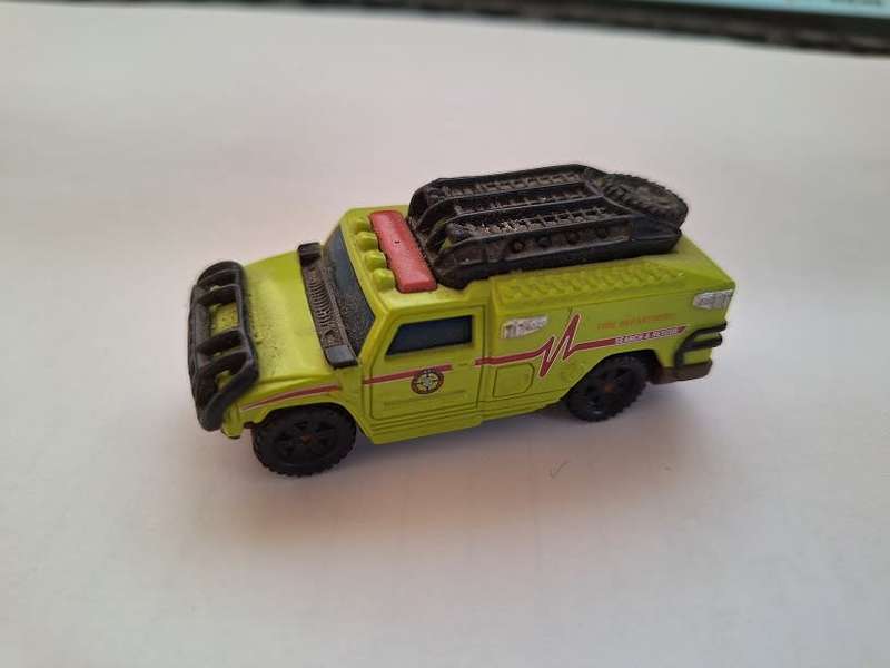 Hasbro Ratchet car
