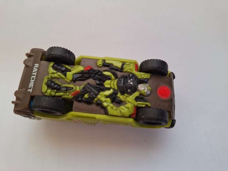 Hasbro Ratchet car