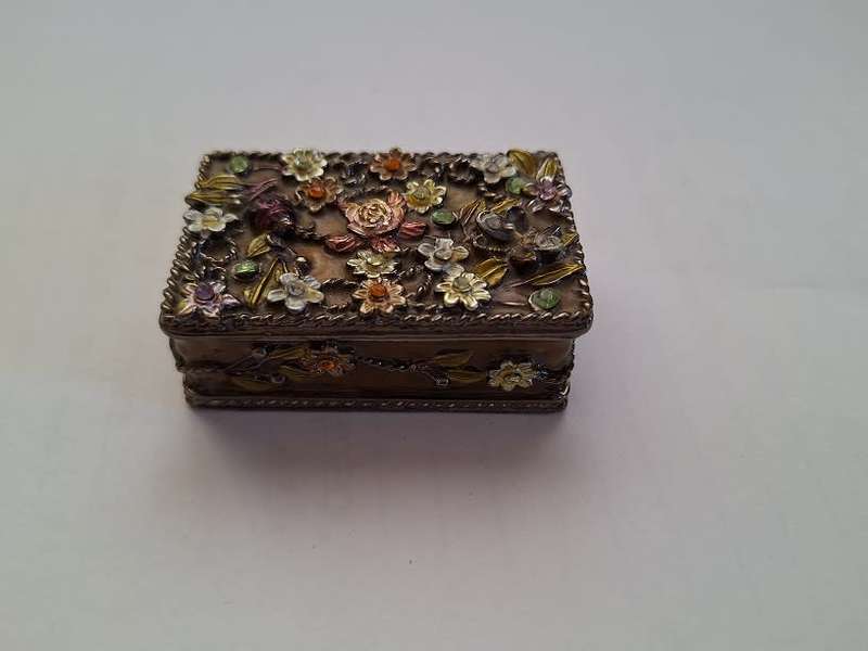 Stunning trinket holder, heavy