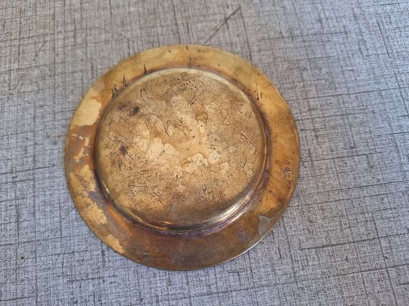 Stunning small brass wall plate 10cm diameter