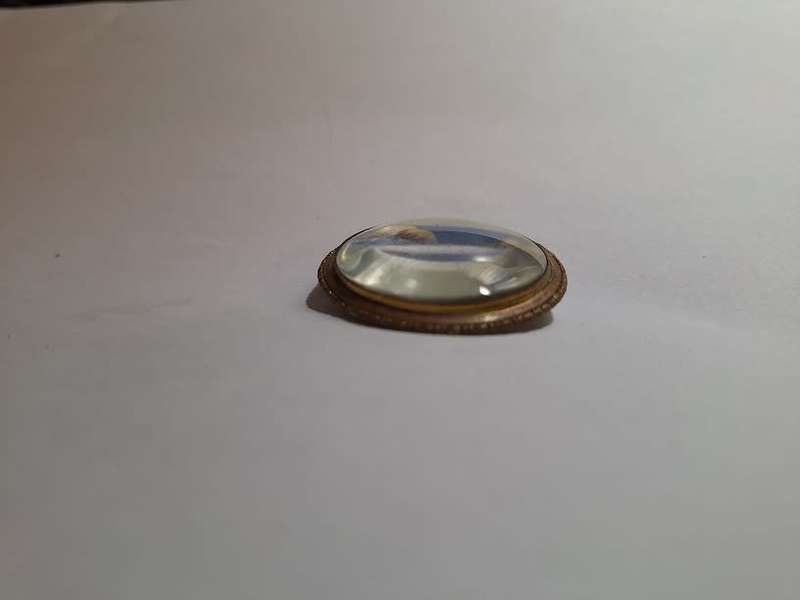 Stunning brooch