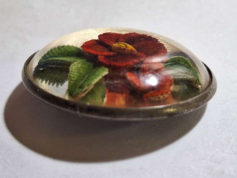 Stunning brooch