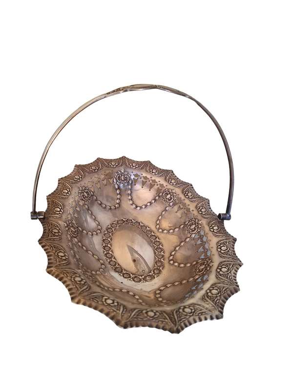 Stunning silver plated footed fruit basket