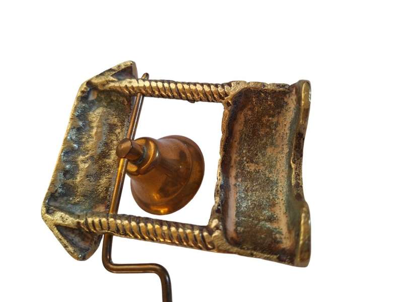 Lovely brass wishing well bell 9cm high