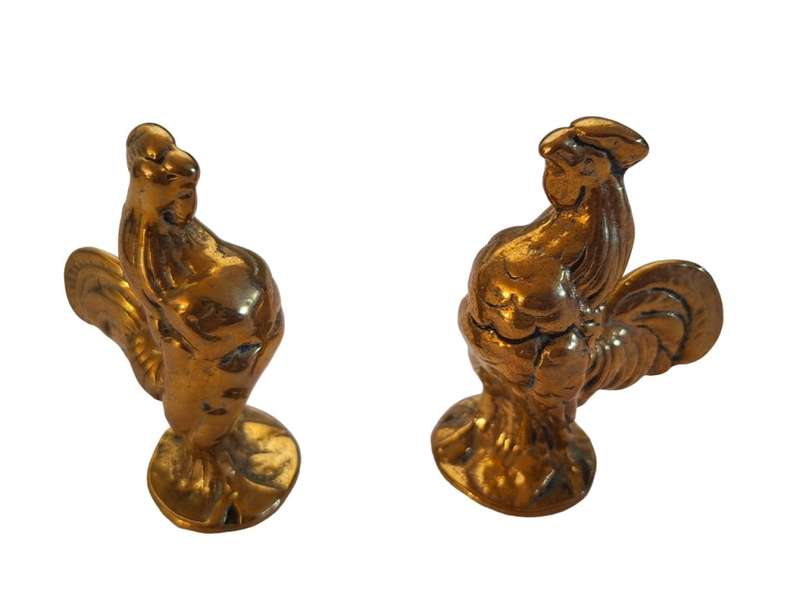 Pait of brass Rooster ornaments, 6cm high