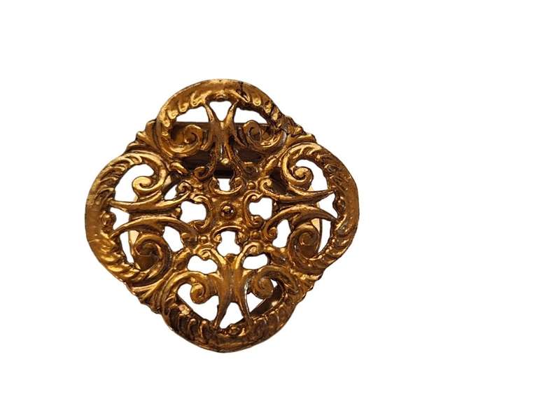 Pretty scarf clip