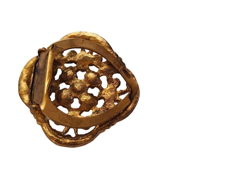 Pretty scarf clip
