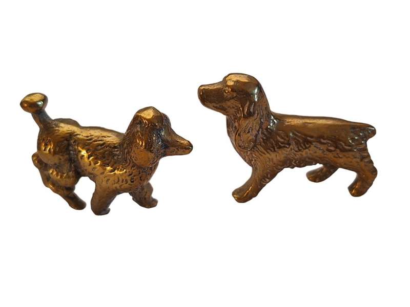 2 x Brass dogs ornamenta 5cm high
