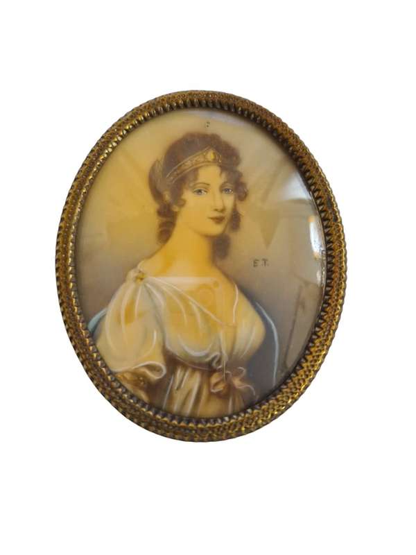 Miniature painting behind concave glass signed ET
