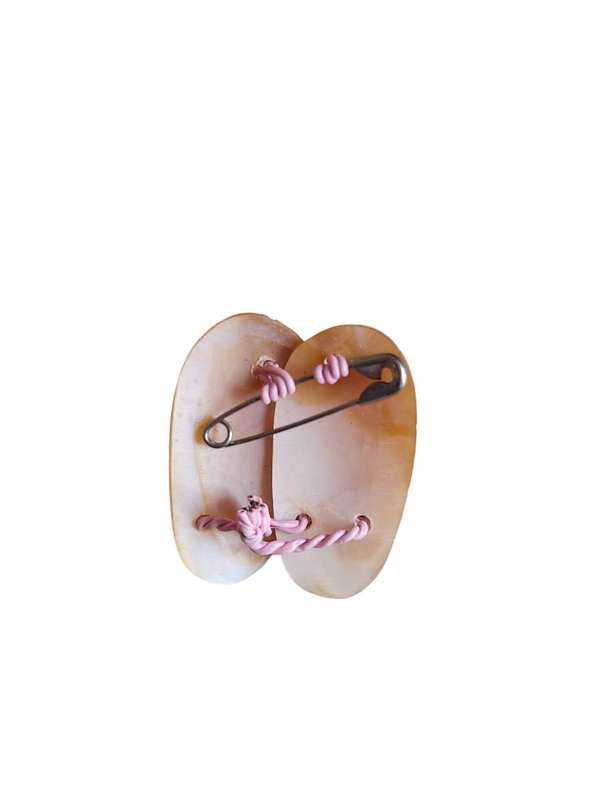 Cute mother of pearl pin/brooch