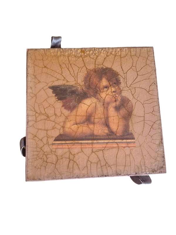 Pretty matchbox holder