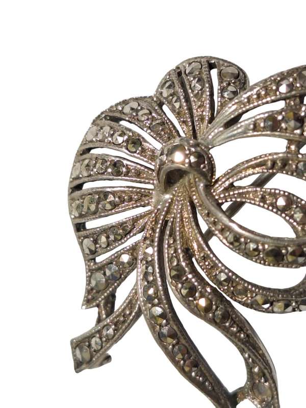 Lovely marcasite brooch