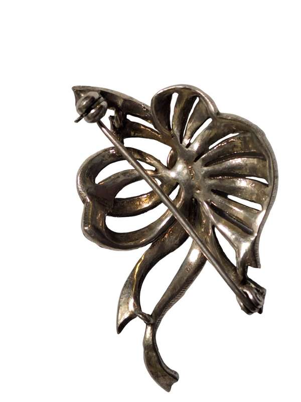 Lovely marcasite brooch
