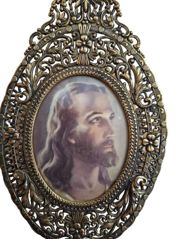 Absolutely stunning pictures behind convex glass surrounded by ornate frame