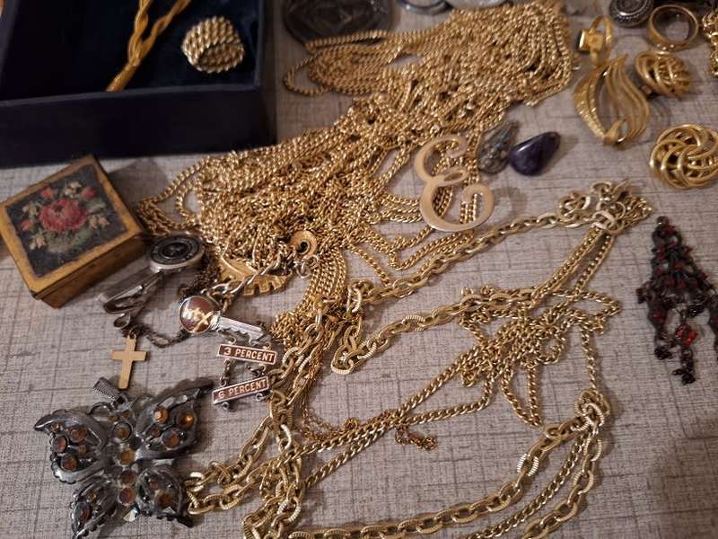 Jewellery box with loads of jewellery
