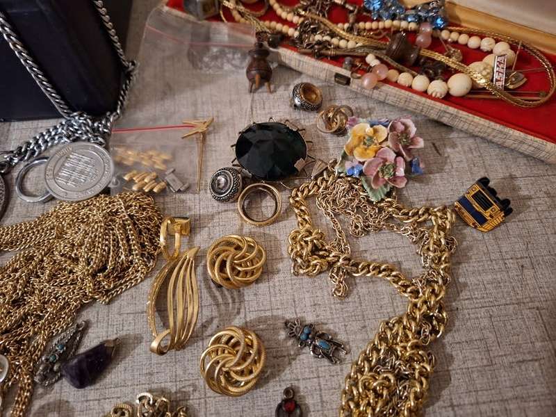 Jewellery box with loads of jewellery