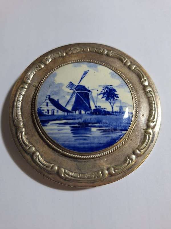 Antique delft powder compact