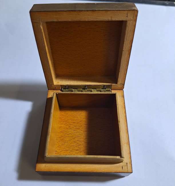 Small wooden trinket box