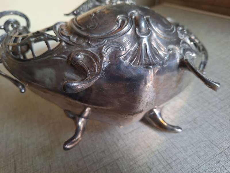 Stunning Vintage/antique silver plated art neveau center piece