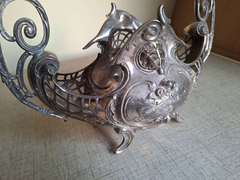 Stunning Vintage/antique silver plated art neveau center piece