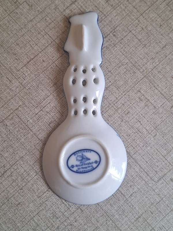 Lovely Delft teabag spoon
