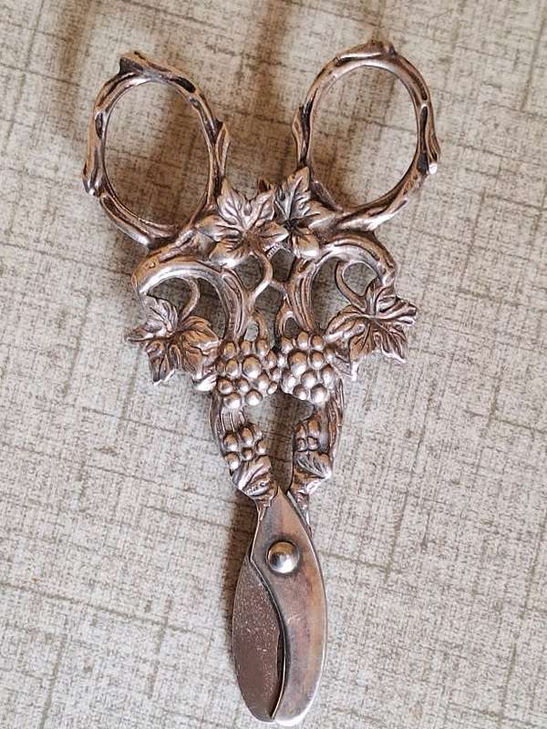 Antique grape scissors marked with 90, can not make out other markings