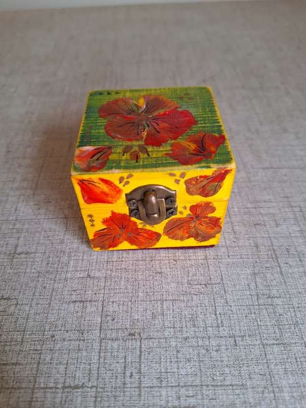 Small wooden trinket box