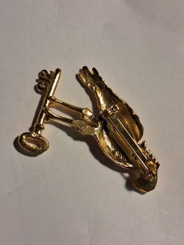 Eagle CIS brooch