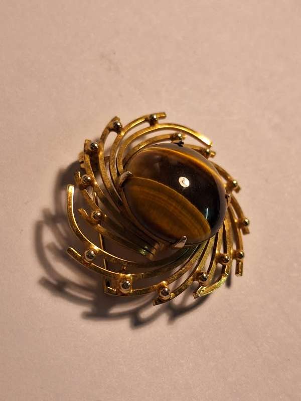 Tiger eye brooch