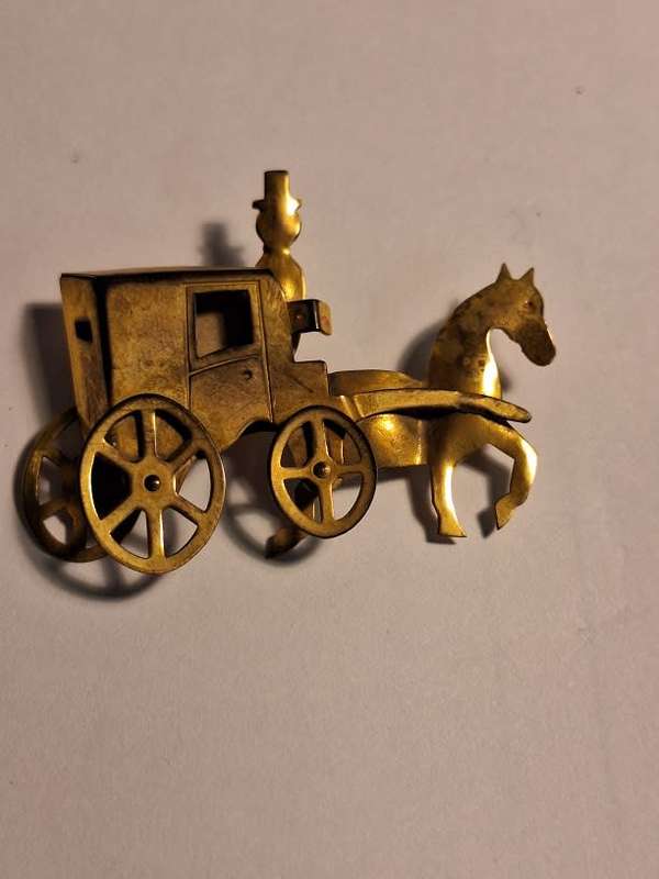 Horse and carriage brooch