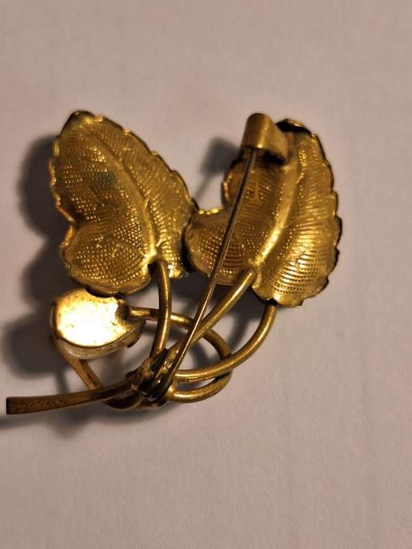 Pretty brooch