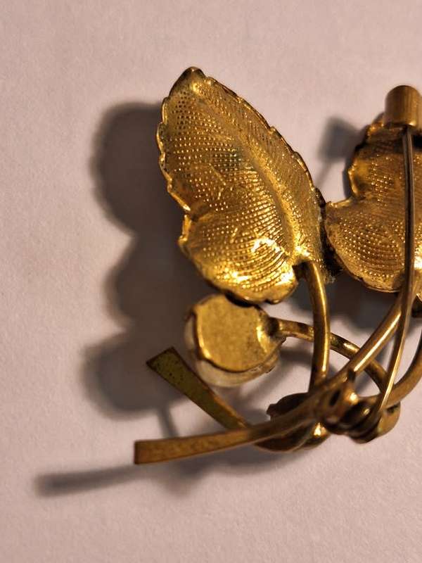 Pretty brooch