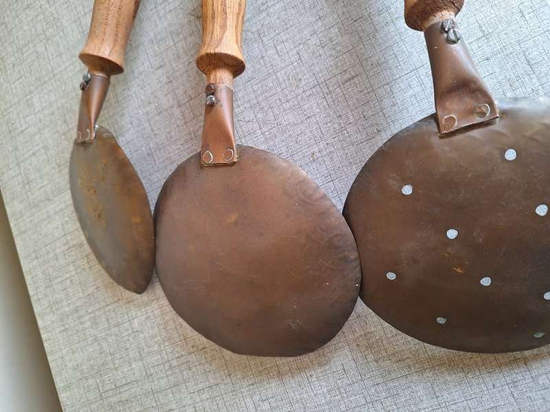 3 x Brass ladels with wooden handles