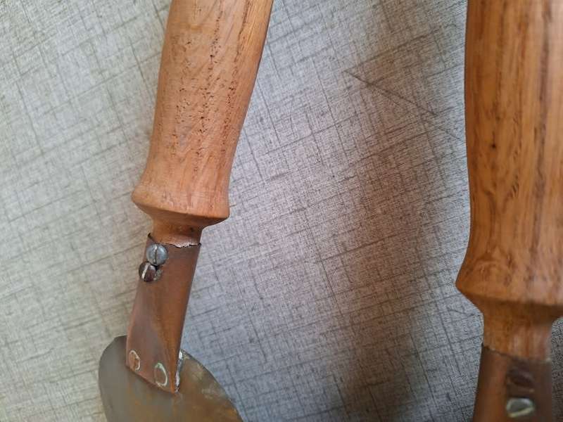 3 x Brass ladels with wooden handles