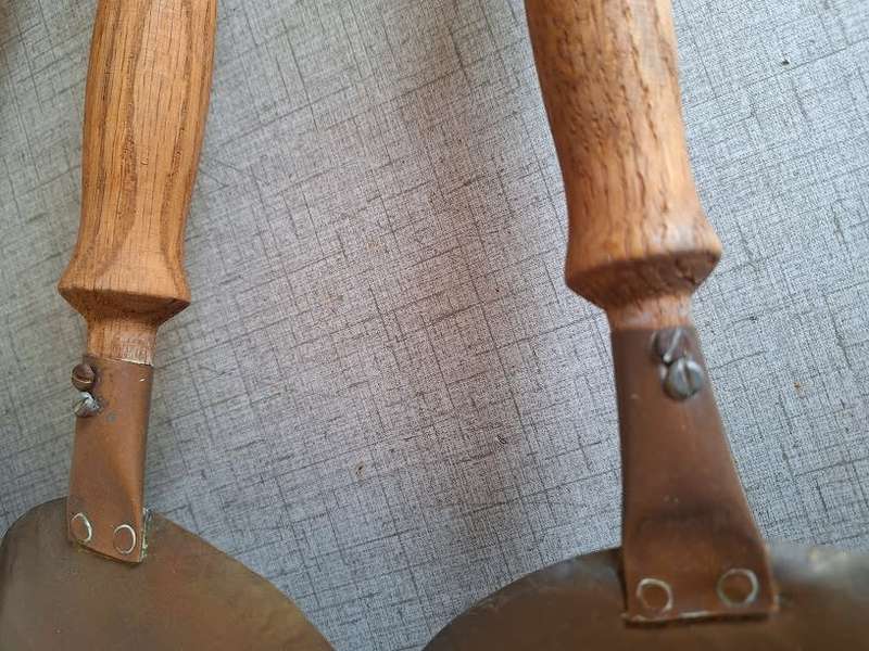 3 x Brass ladels with wooden handles