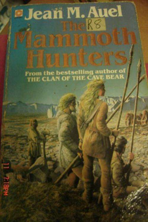 THE MAMMOTH HUNTERS BY JEAN M AUEL