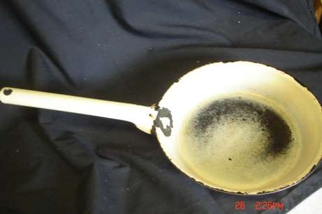 VINTAGE ENAMEL PAN