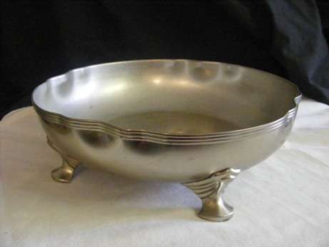 LOVELY SILVER PLATED FOOTED FRUIT BOWL