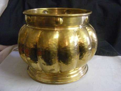 LOVELY BRASS PLANTER