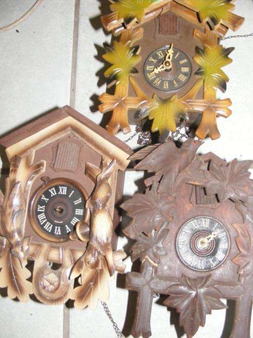3 CUCKOO CLOCKS TO RESTORE OR AS PARTS