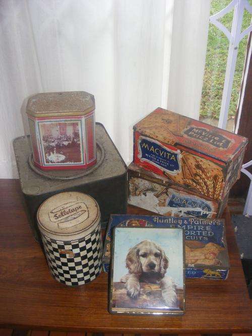 VERY VINTAGE COLLECTABLE TINS